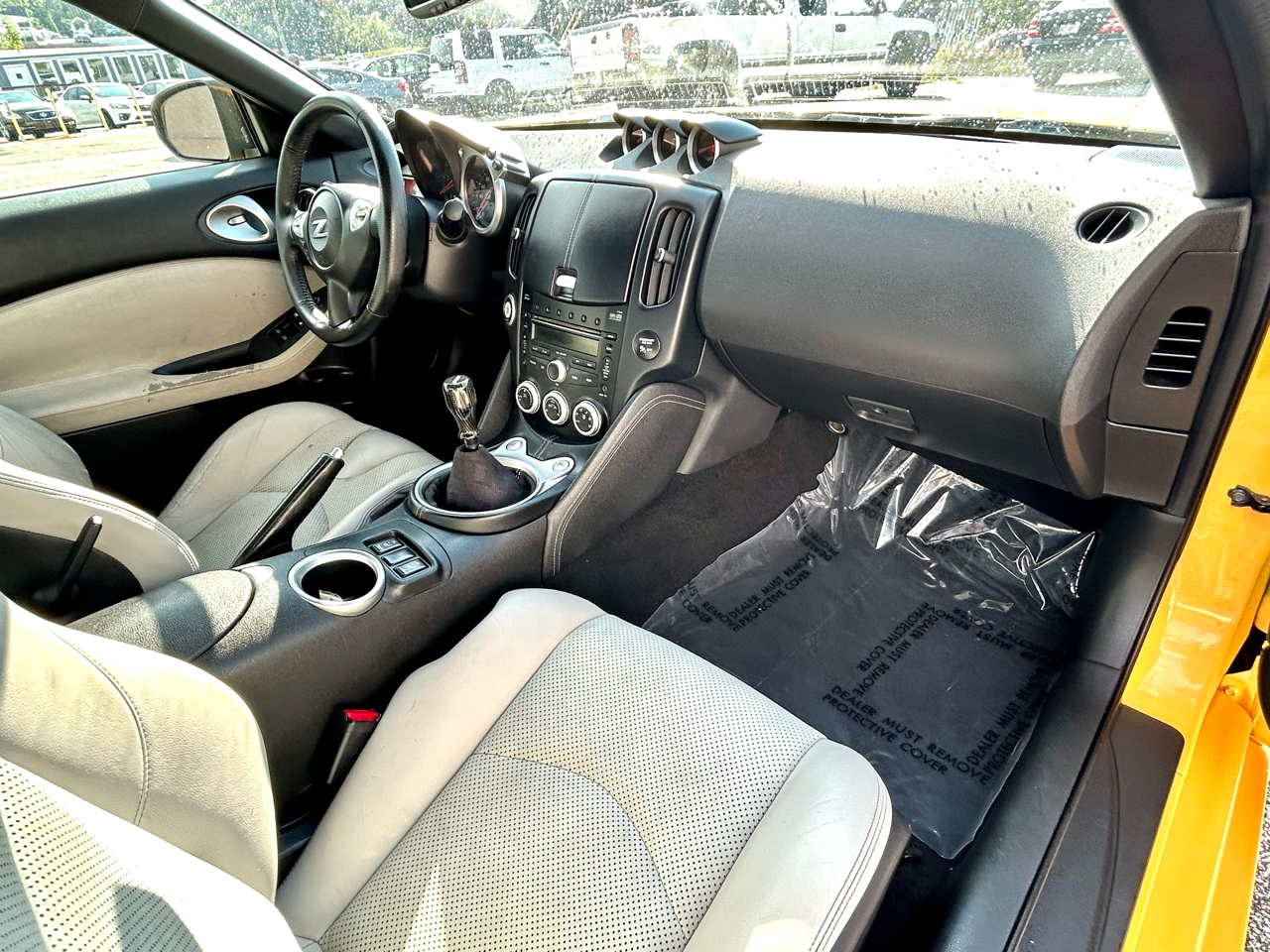 Nissan 370Z Coupe Touring Manual 2009