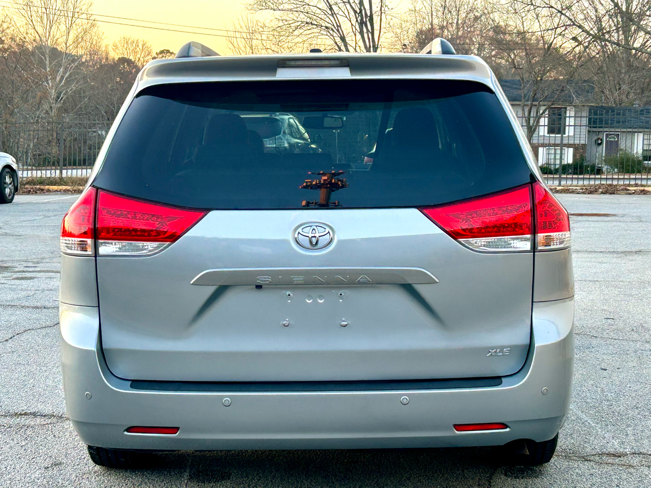 Toyota Sienna XLE 7-Passenger 2011