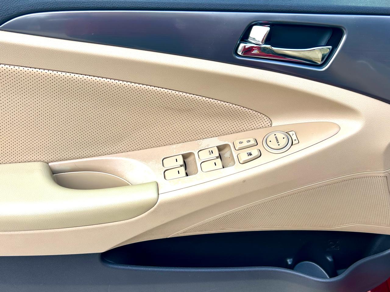 Hyundai Sonata Hybrid Sedan 2015