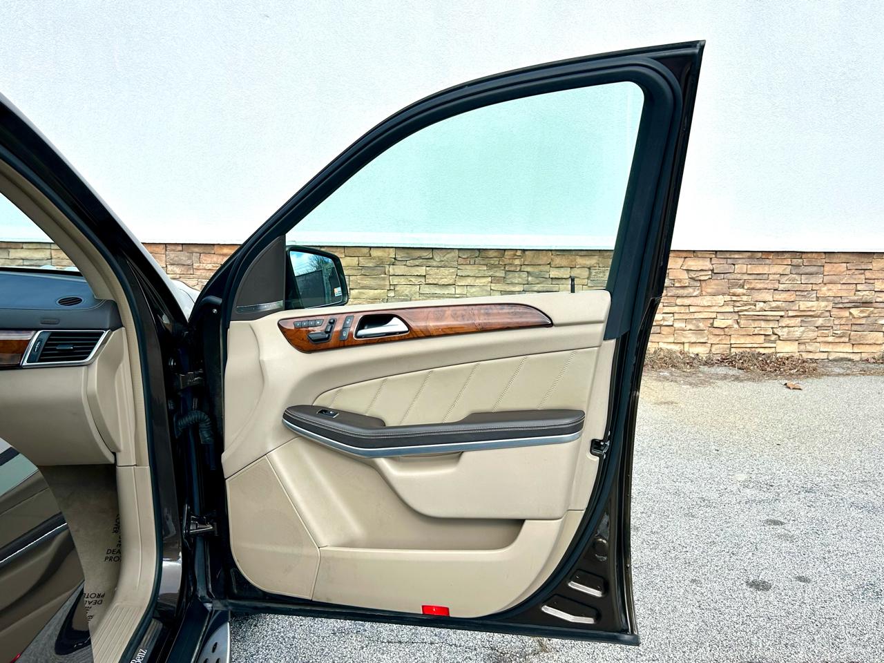 Mercedes-Benz GL-Class GL550 4MATIC 2013