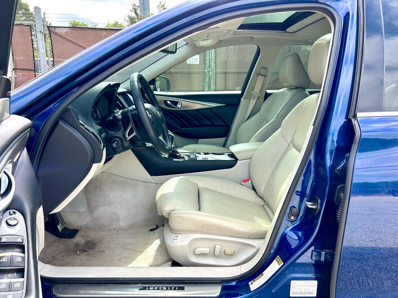 Infiniti Q50 Red Sport 400 2017