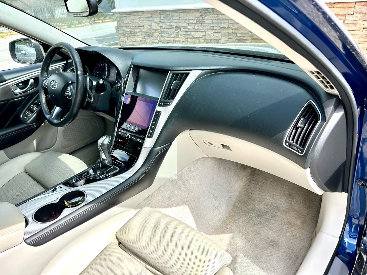 Infiniti Q50 Red Sport 400 2017