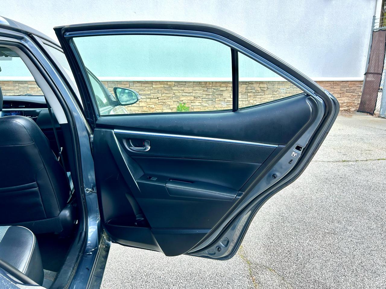 Toyota Corolla S 4D Sedan 2015