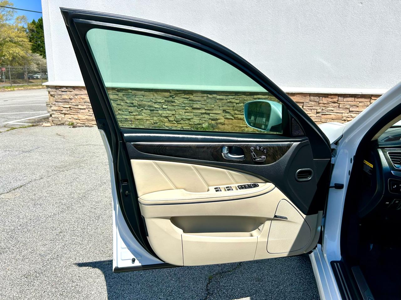 Hyundai Equus Signature 2014