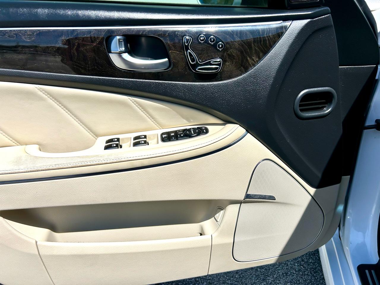 Hyundai Equus Signature 2014