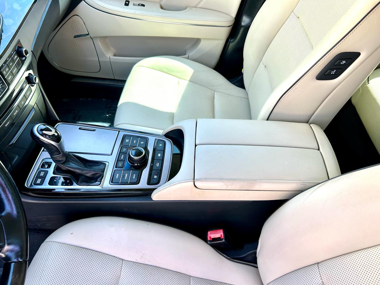 Hyundai Equus Signature 2014