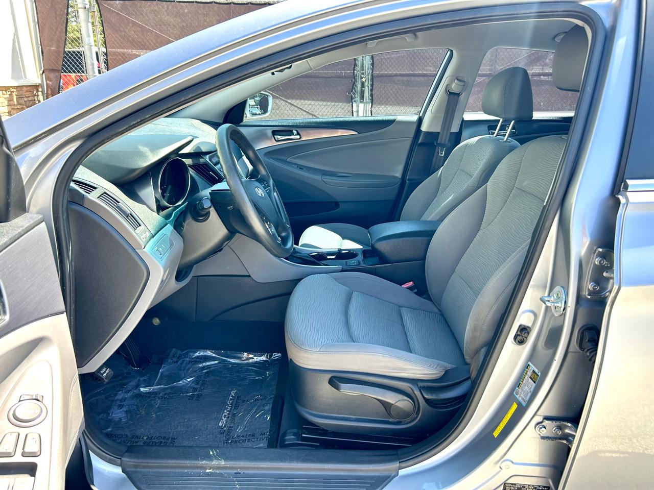 Hyundai Sonata Hybrid Sedan 2015