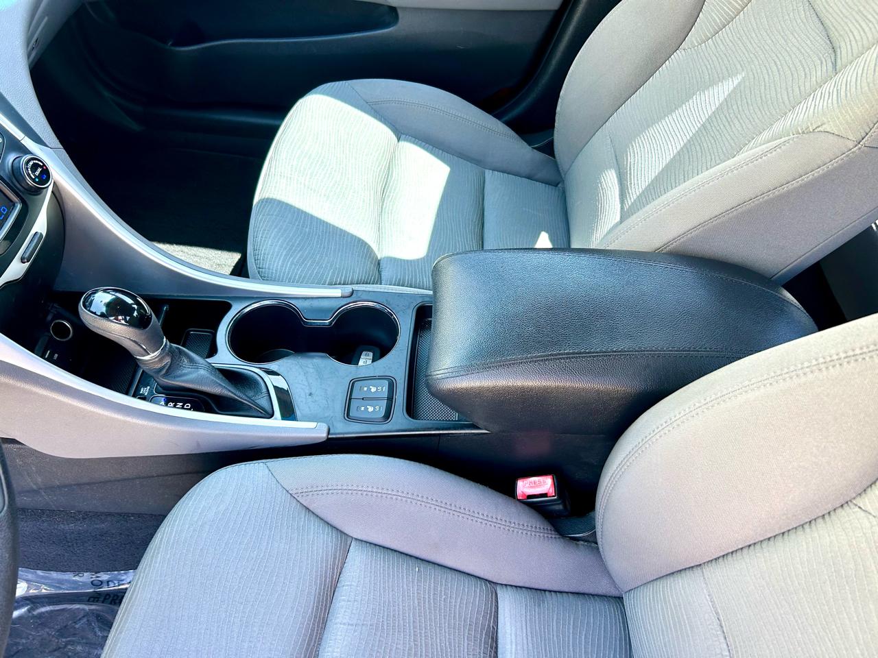 Hyundai Sonata Hybrid Sedan 2015