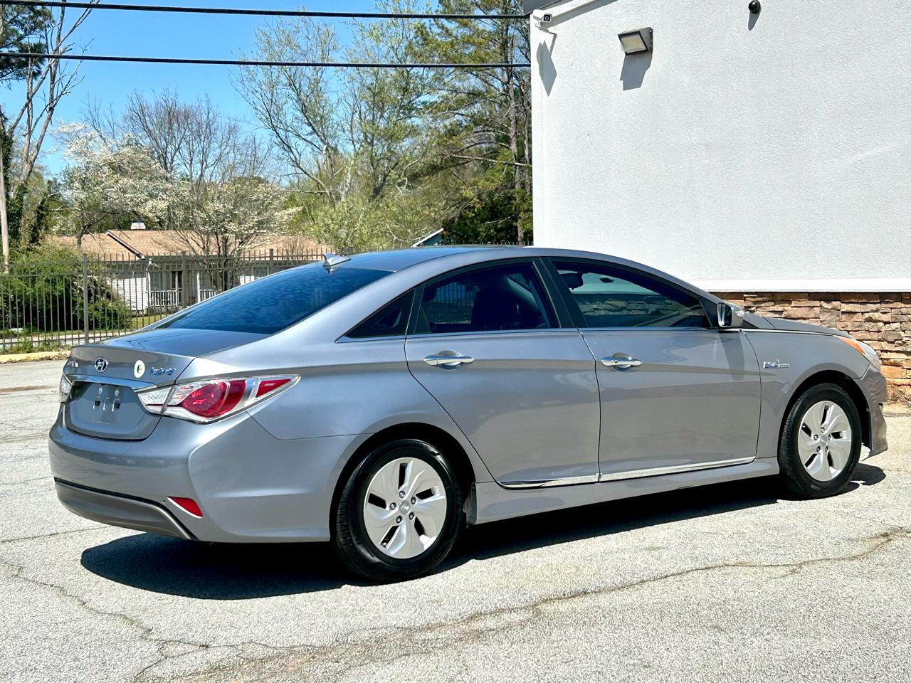 Hyundai Sonata Hybrid Sedan 2015