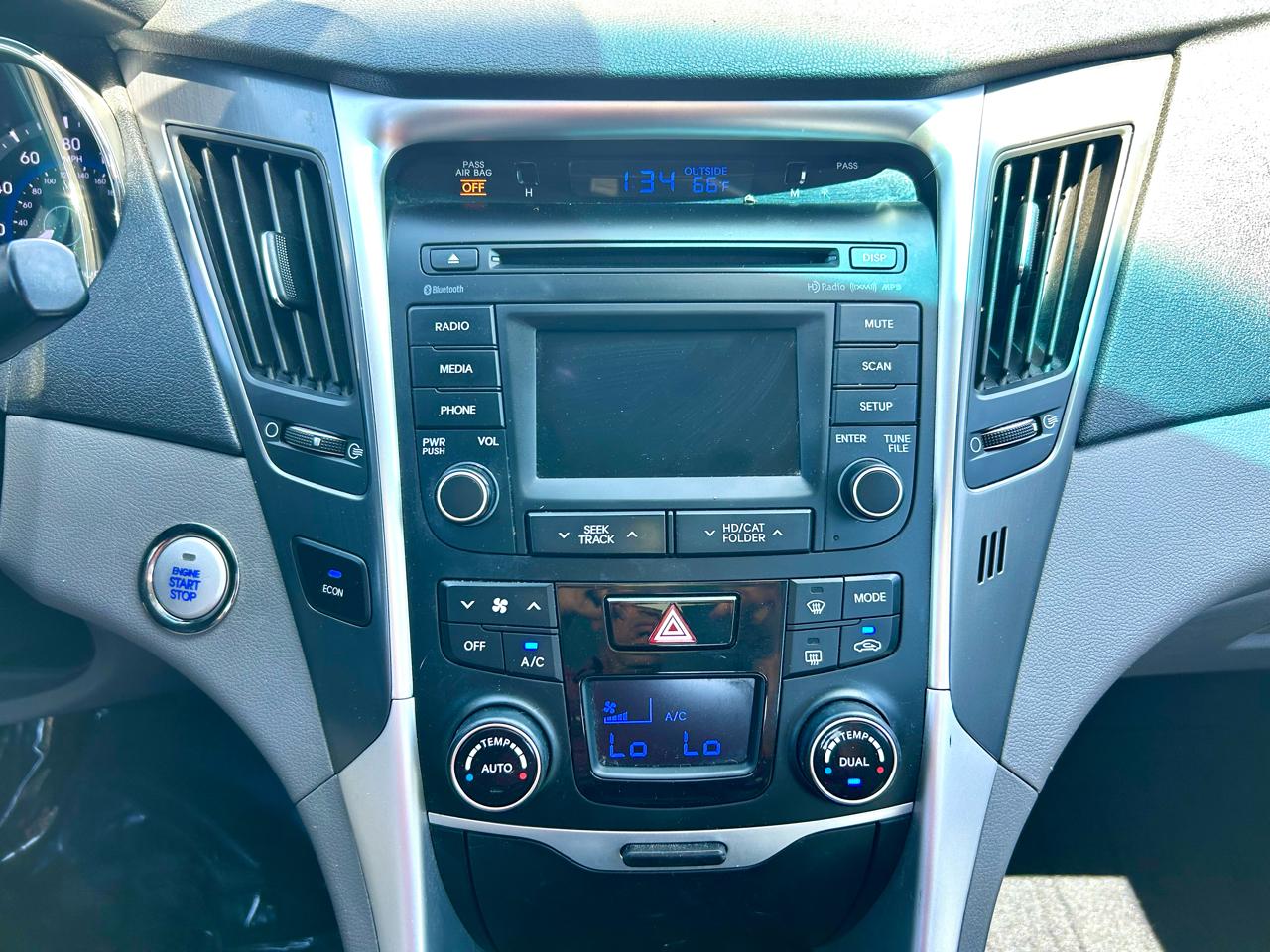 Hyundai Sonata Hybrid Sedan 2015