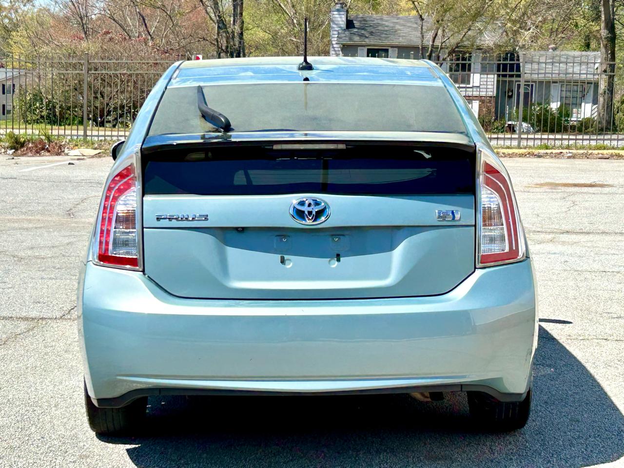 Toyota Prius Prius V 2012