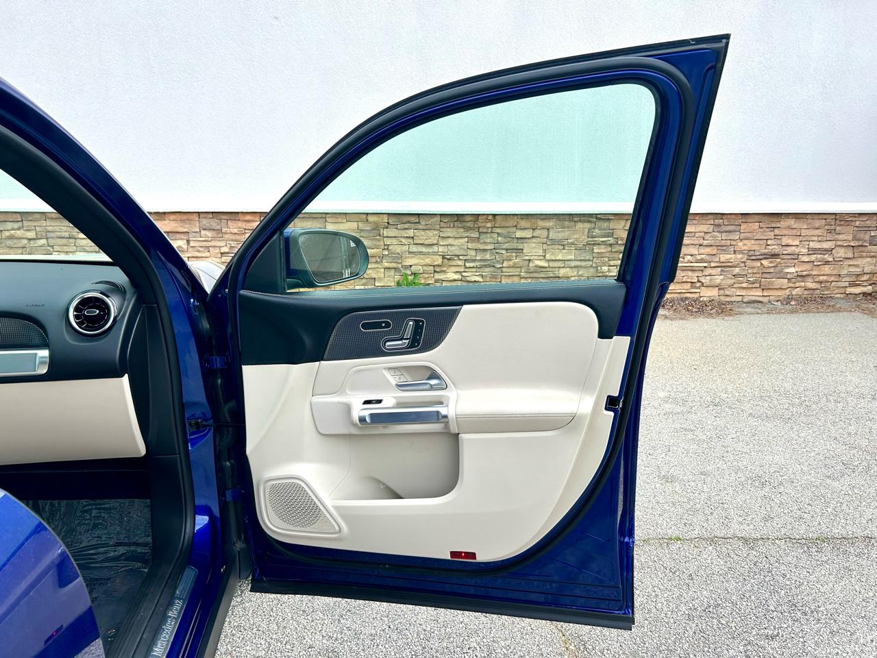 Mercedes-Benz GLB-Class GLB 250 4MATIC 2021