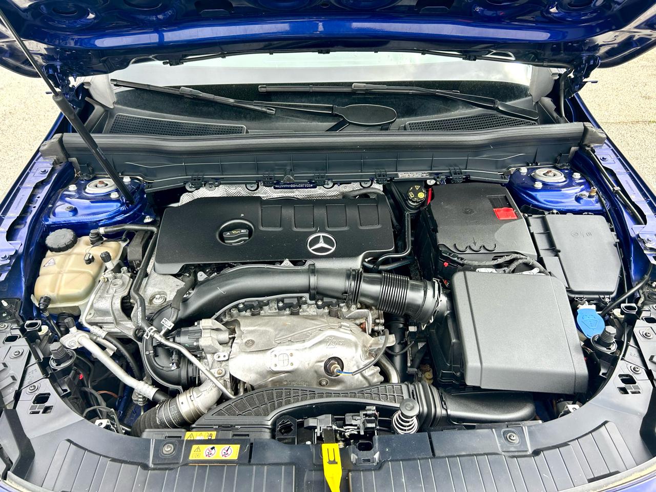 Mercedes-Benz GLB-Class GLB 250 4MATIC 2021