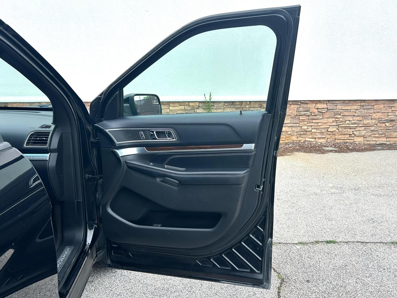 Ford Explorer Limited 4WD 2016