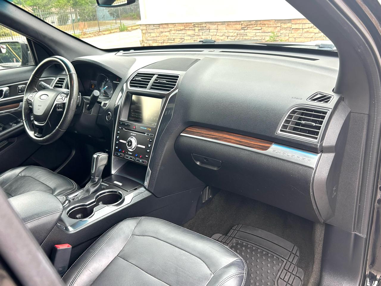 Ford Explorer Limited 4WD 2016