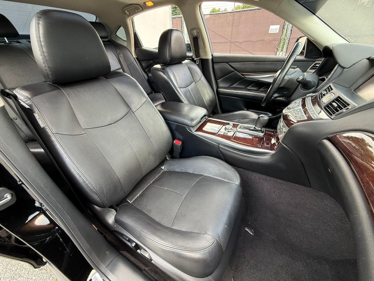 Infiniti Q70 3.7 2018