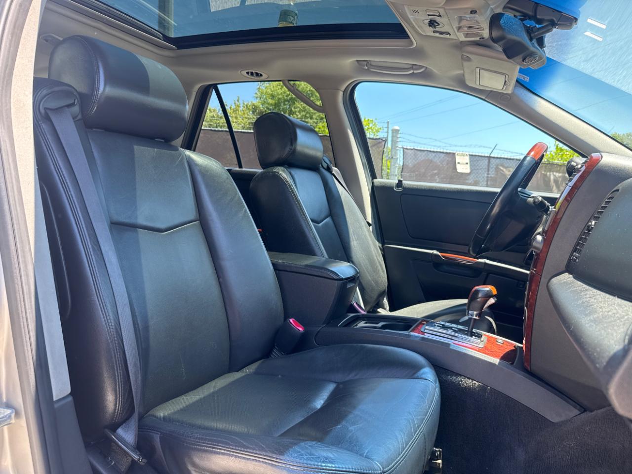 Cadillac SRX V6 2006