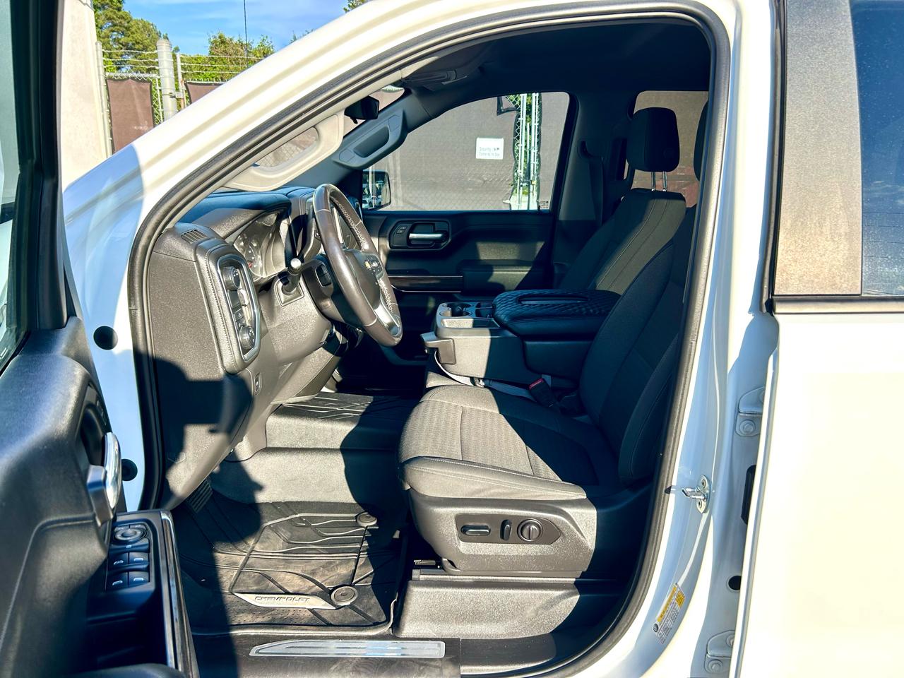 Chevrolet Silverado 1500 LT Crew Cab 2WD 2021