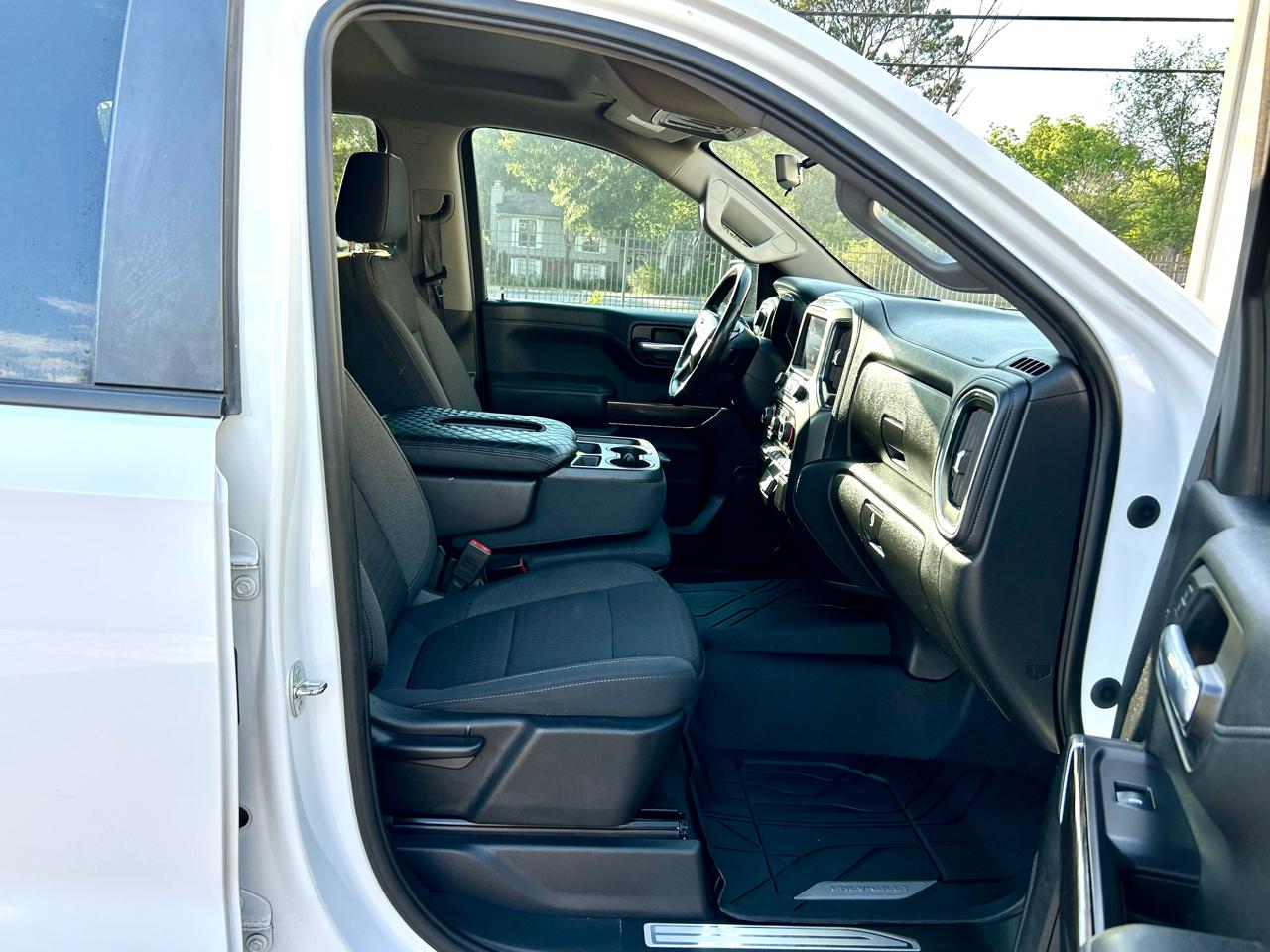 Chevrolet Silverado 1500 LT Crew Cab 2WD 2021