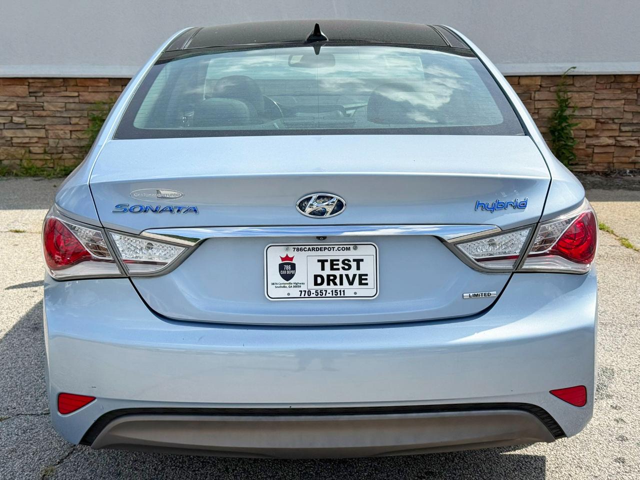Hyundai Sonata Hybrid Sedan 2013