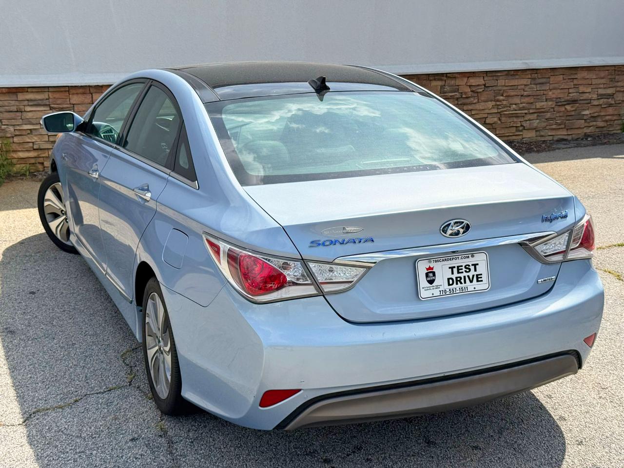 Hyundai Sonata Hybrid Sedan 2013