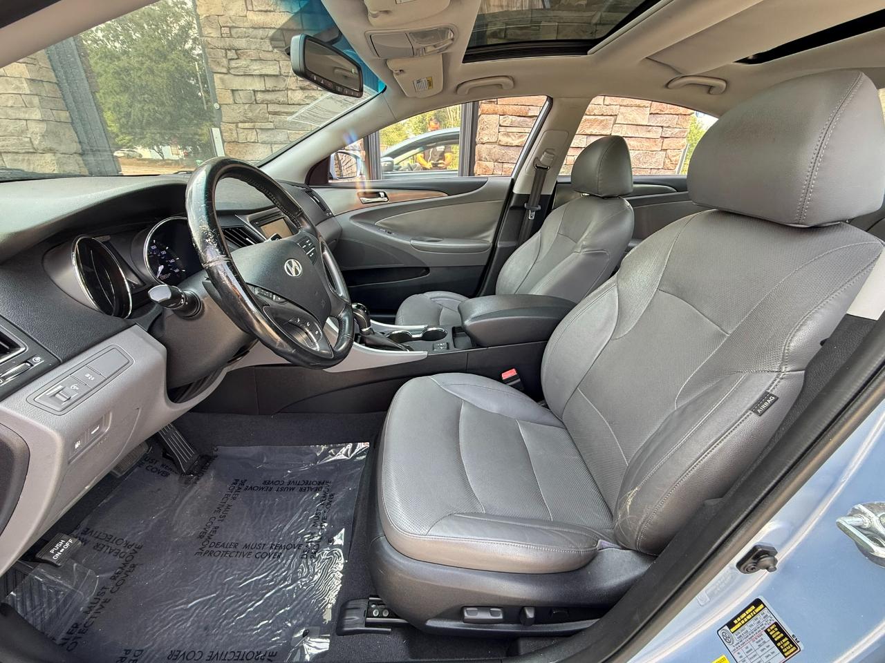 Hyundai Sonata Hybrid Sedan 2013