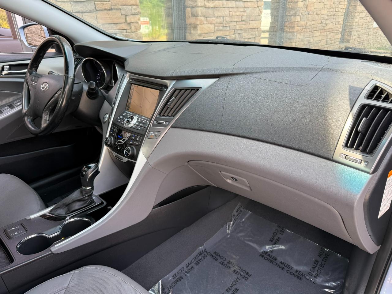 Hyundai Sonata Hybrid Sedan 2013