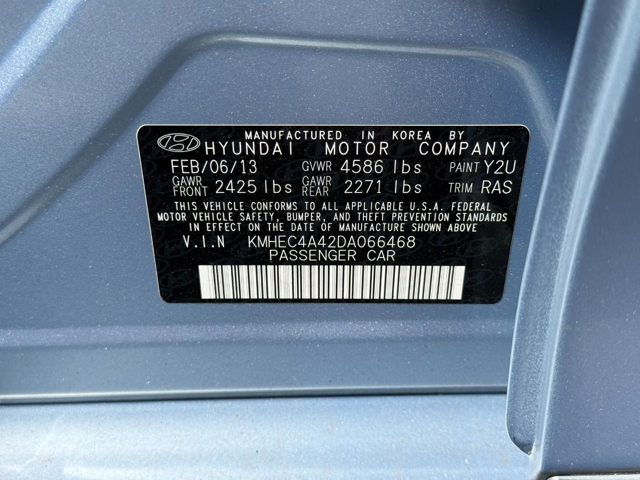 Hyundai Sonata Hybrid Sedan 2013