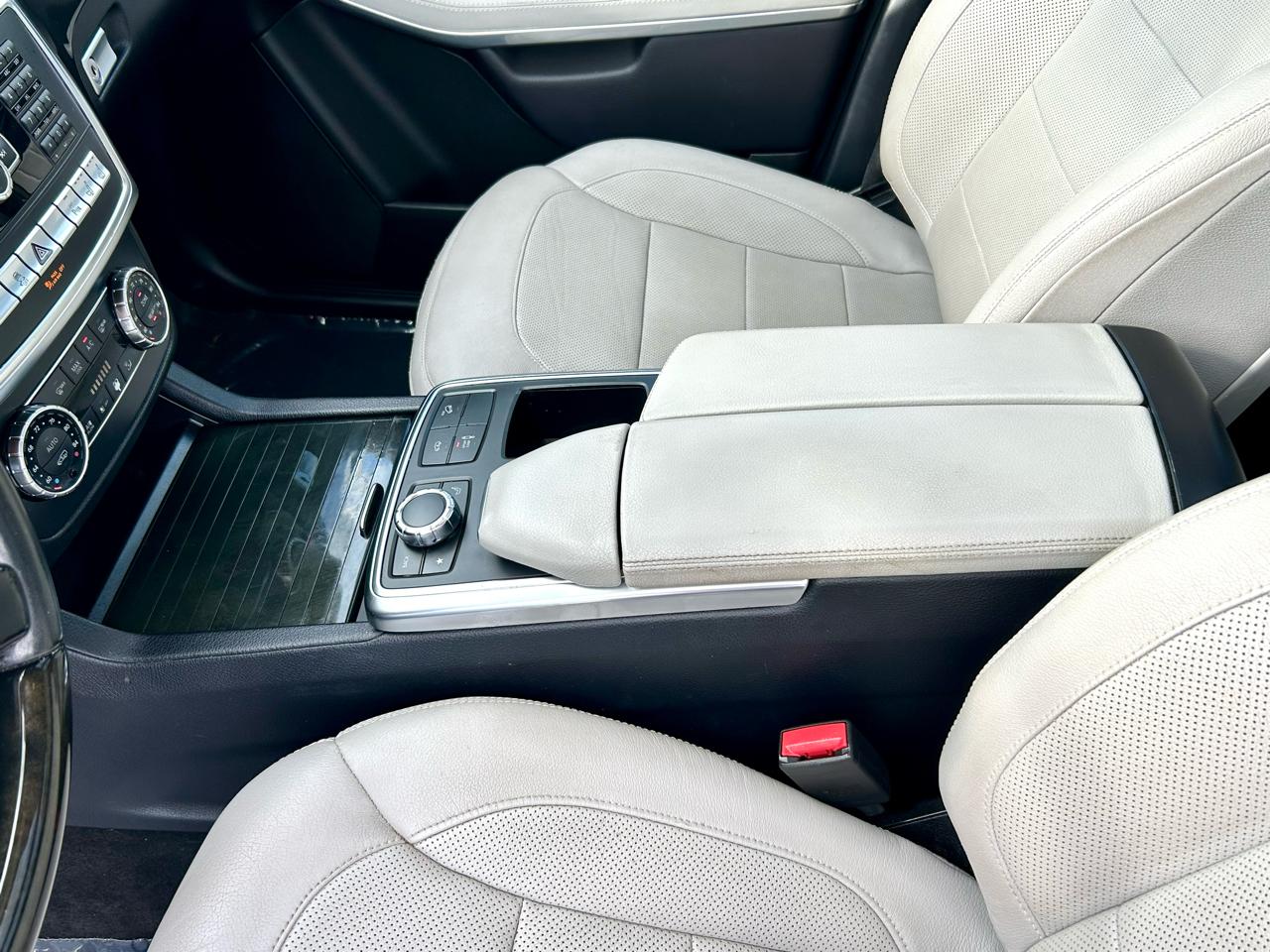 Mercedes-Benz GL-Class GL550 4MATIC 2016