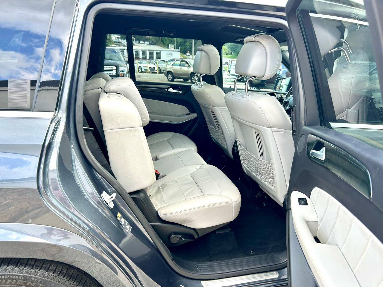 Mercedes-Benz GL-Class GL550 4MATIC 2016