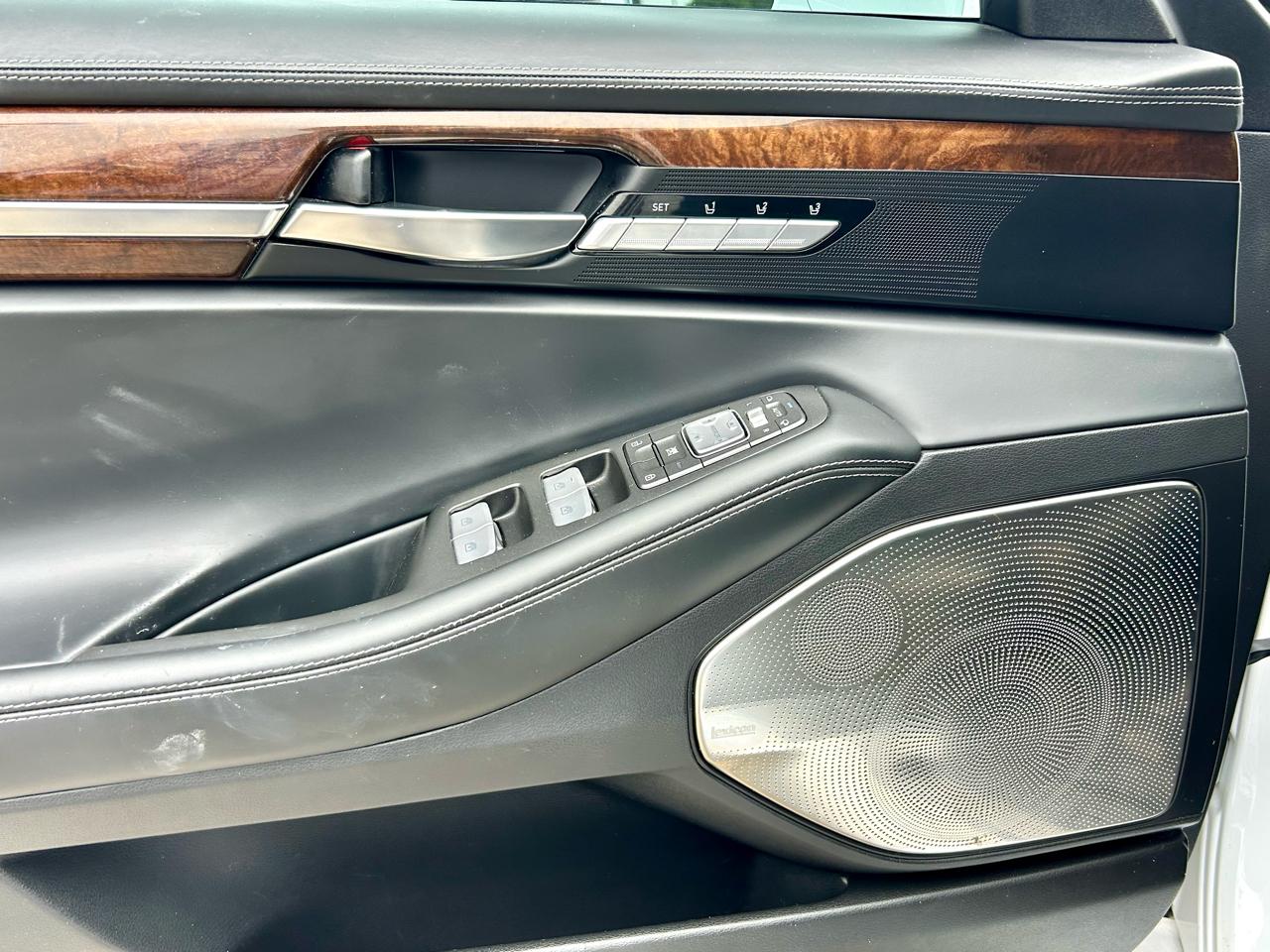 Genesis G90 Ultimate 2019