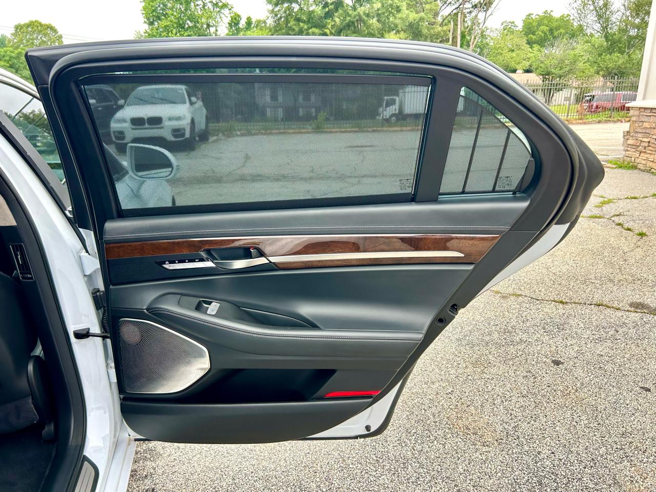 Genesis G90 Ultimate 2019