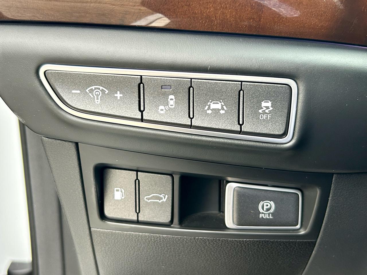 Genesis G90 Ultimate 2019