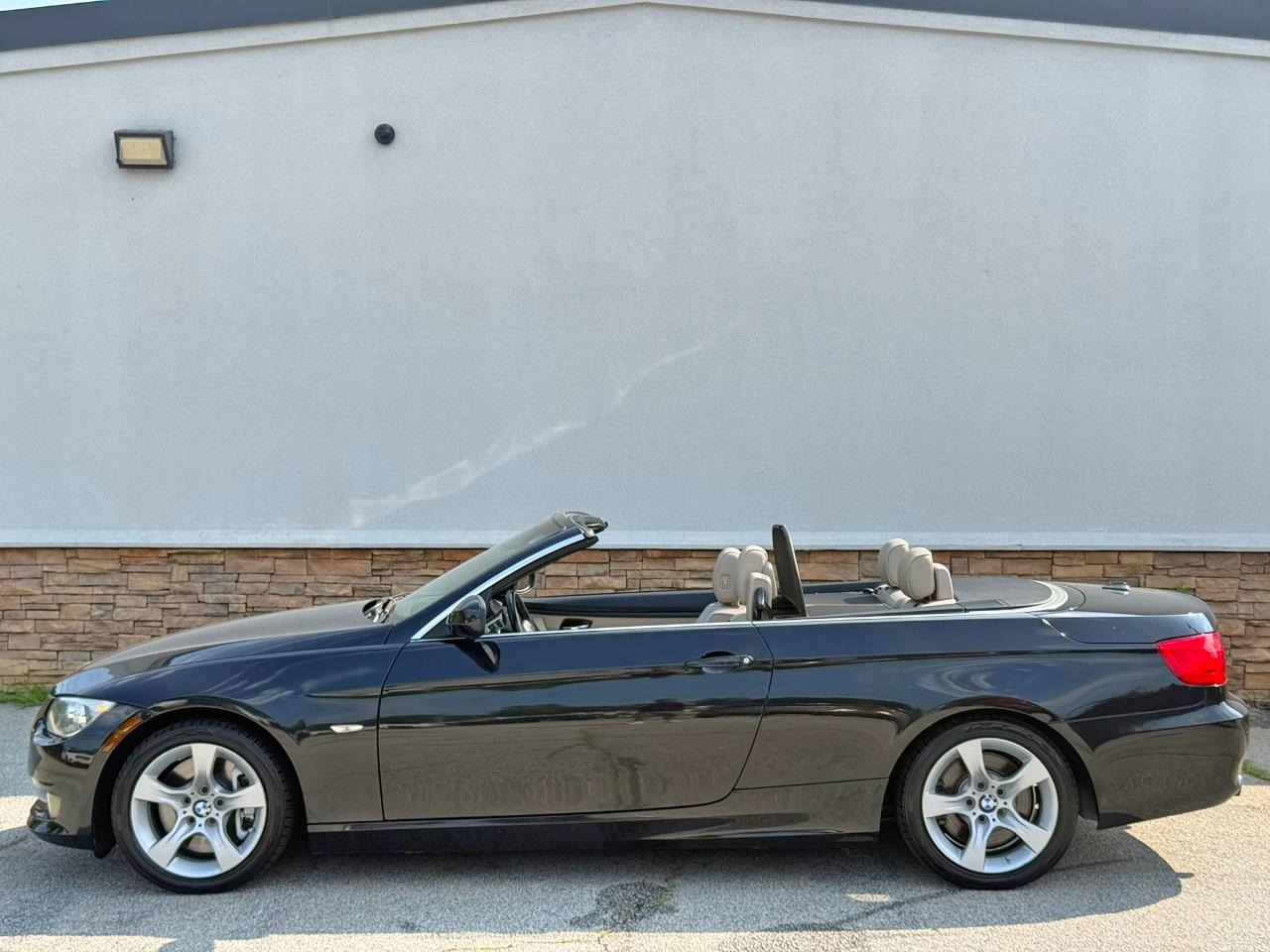BMW 3-Series 335i Convertible 2013
