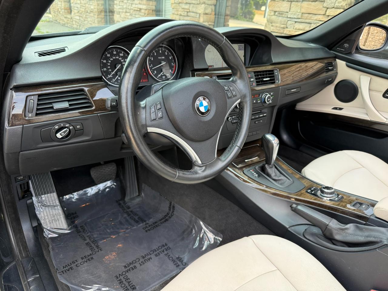 BMW 3-Series 335i Convertible 2013