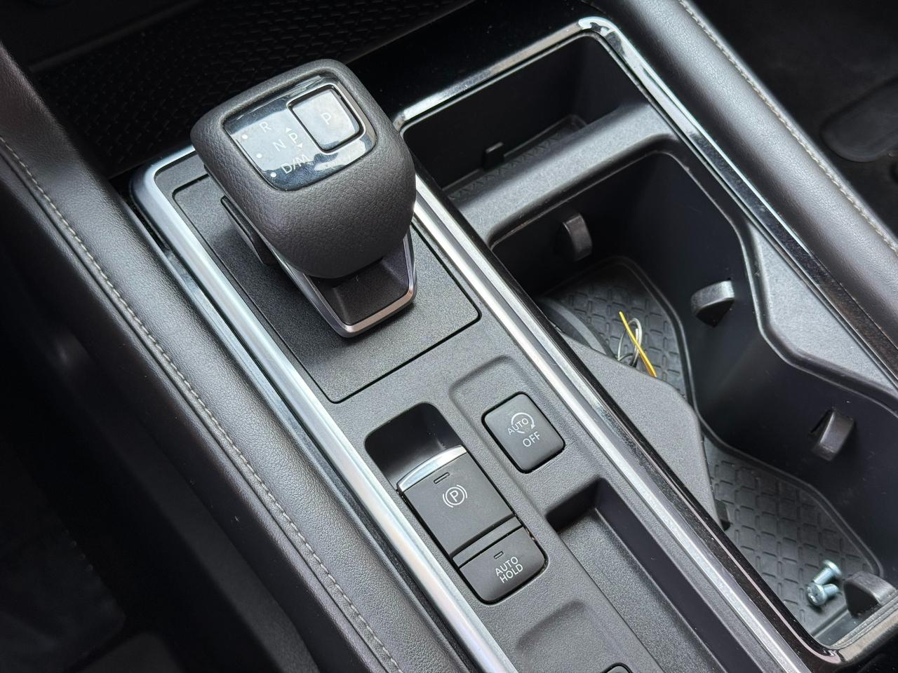 Nissan Pathfinder SV 2022