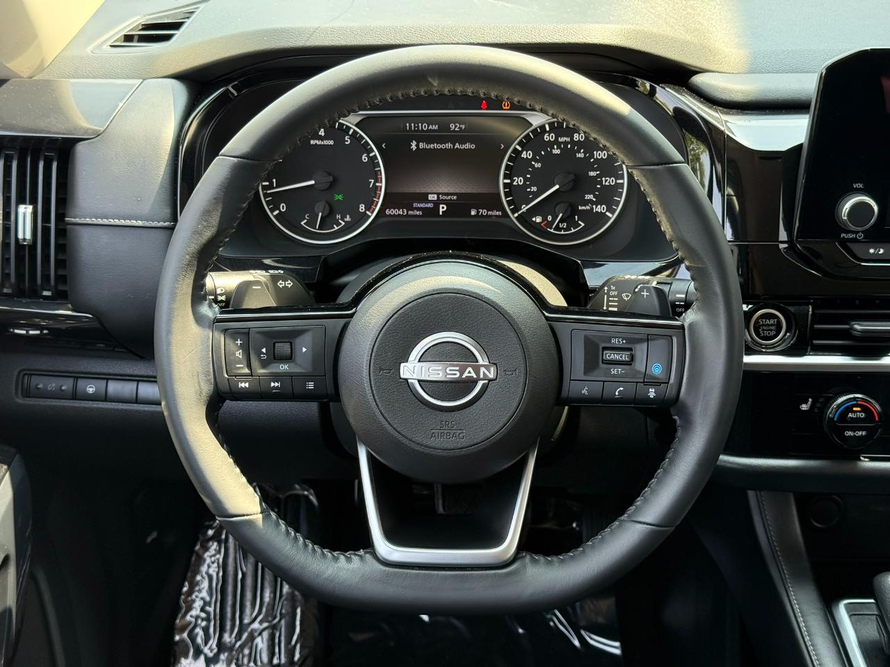 Nissan Pathfinder SV 2022
