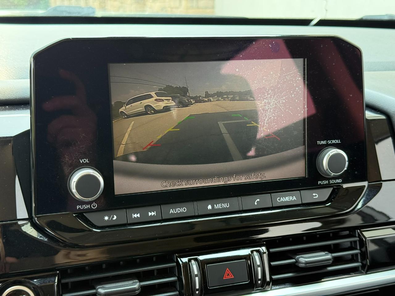 Nissan Pathfinder SV 2022