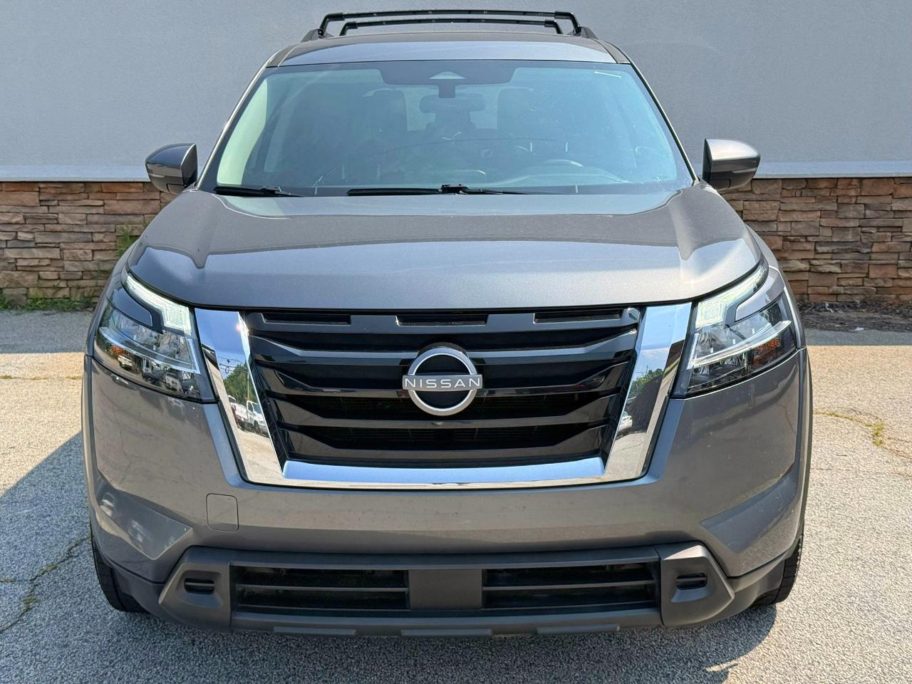 Nissan Pathfinder SV 2022