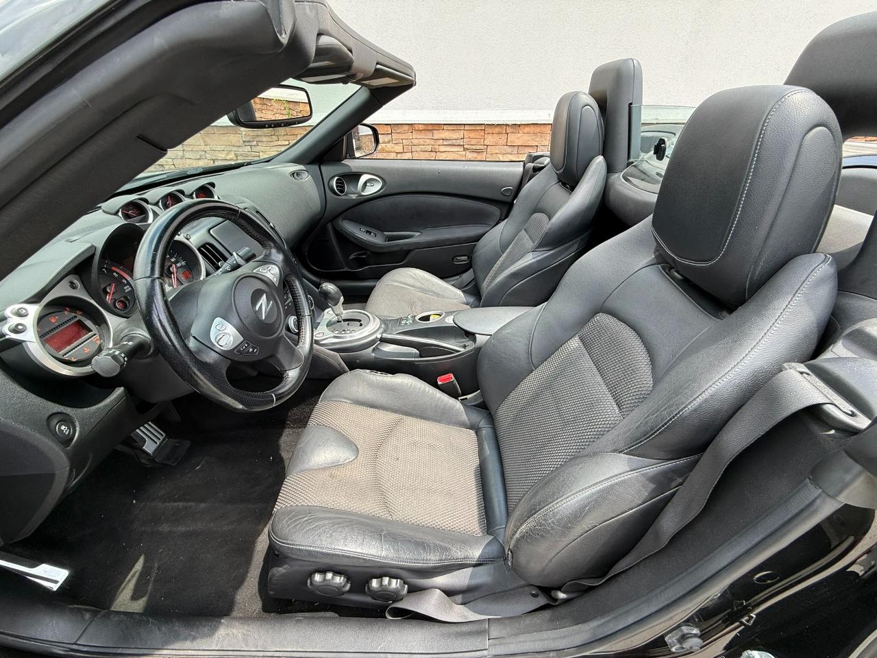 Nissan Z 370Z Roadster Touring 7AT 2014