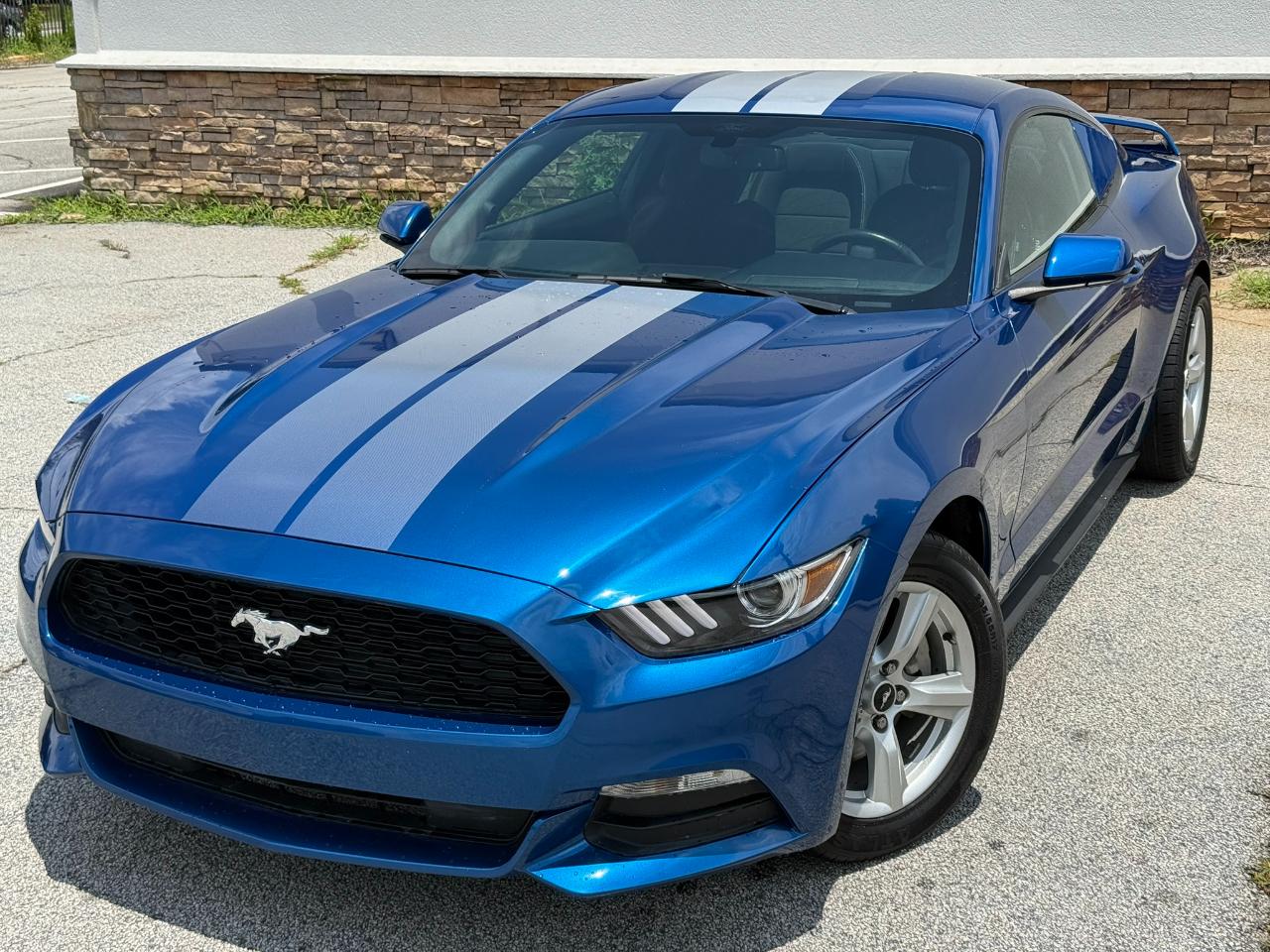 Ford Mustang V6 Coupe 2017