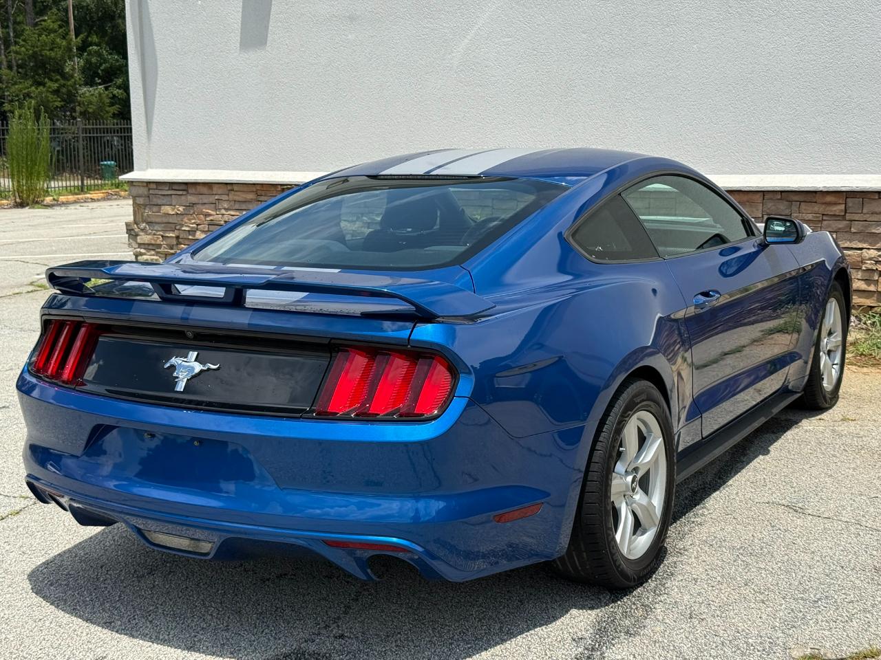 Ford Mustang V6 Coupe 2017
