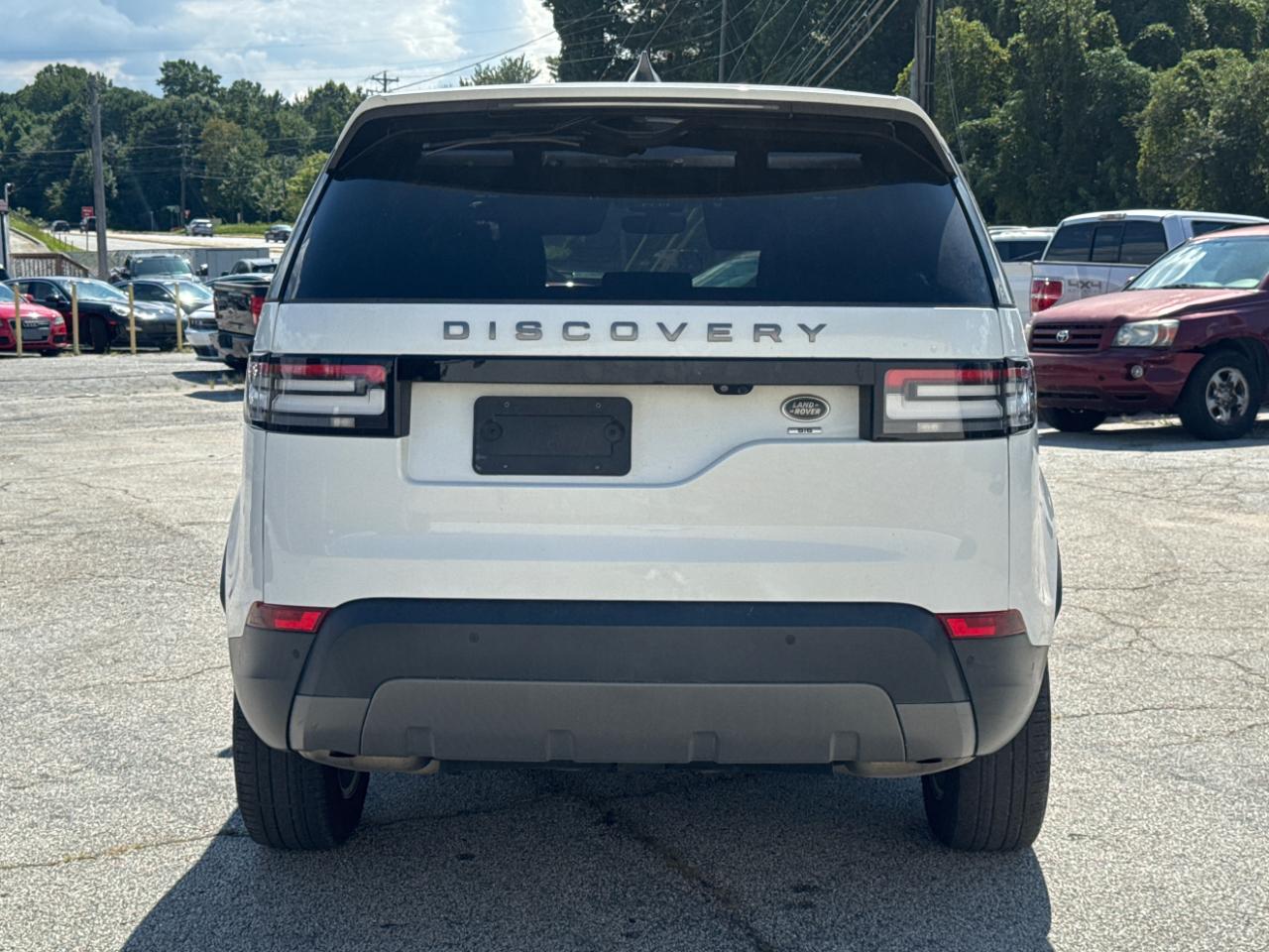 Land Rover Discovery SE 2019