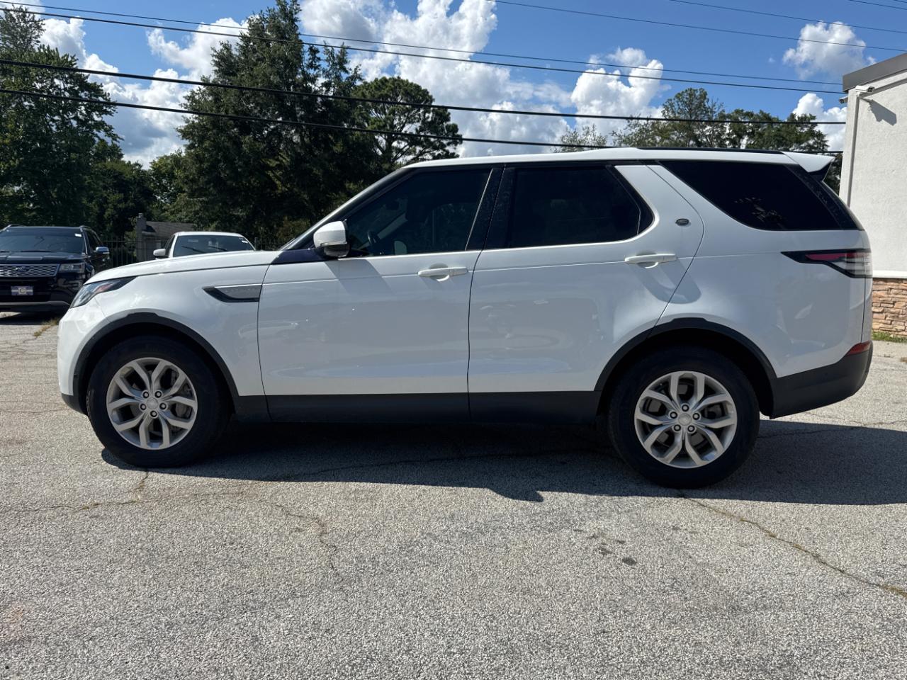 Land Rover Discovery SE 2019