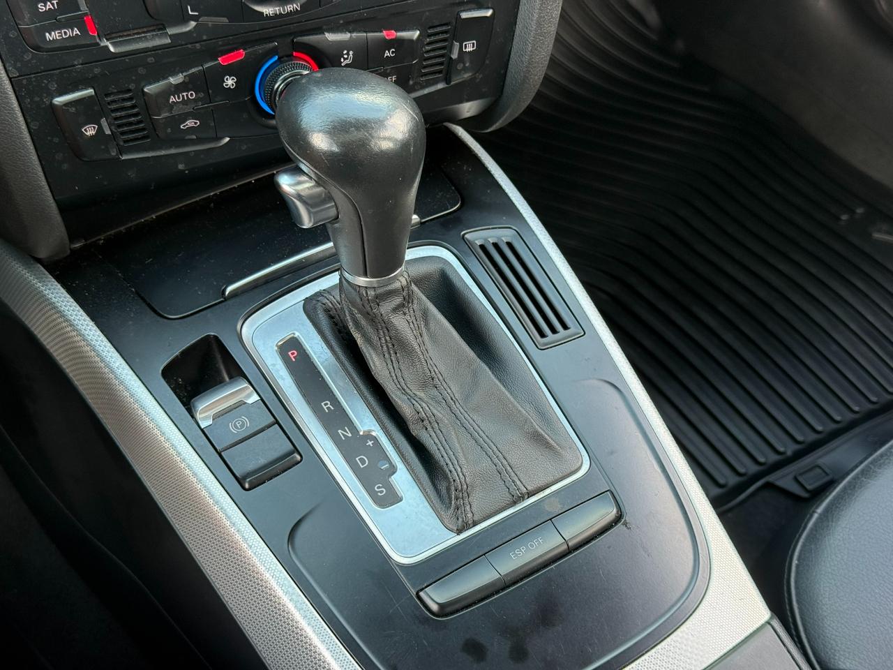Audi A4 2.0 T Sedan FrontTrak Multitronic 2010