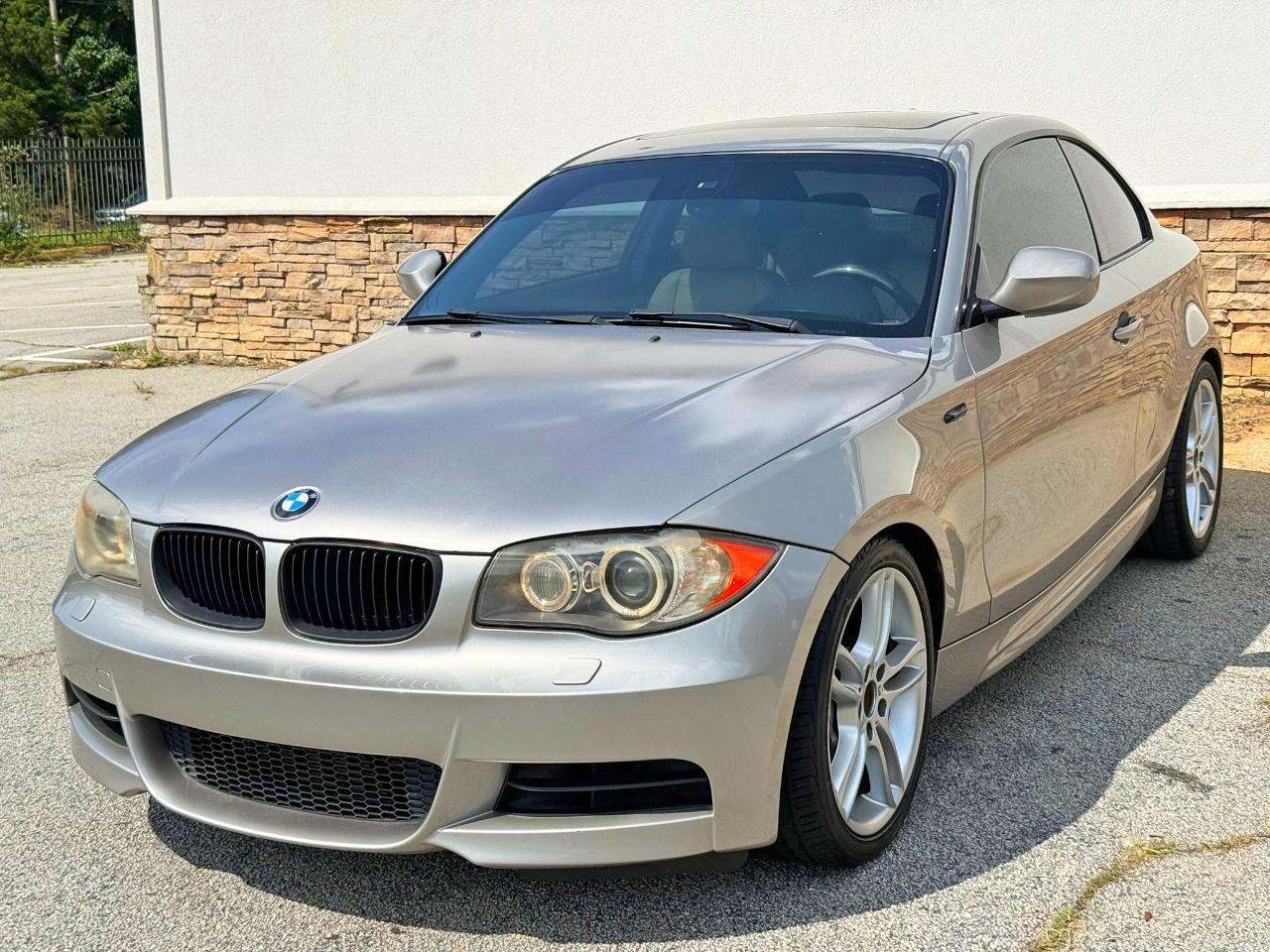 BMW 1-Series  2010