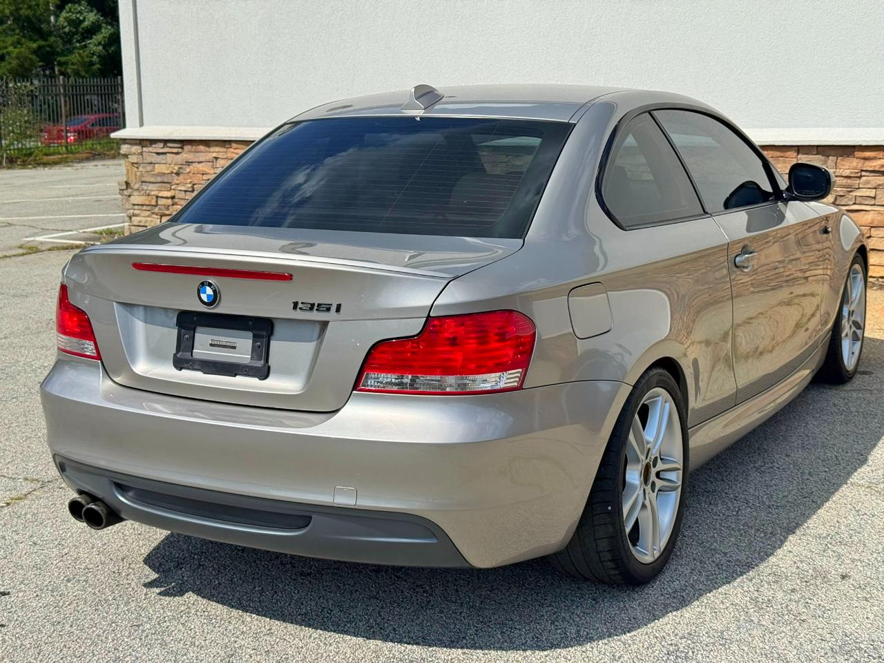 BMW 1-Series  2010