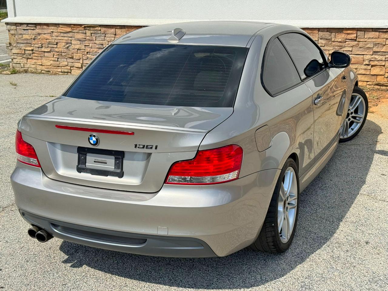 BMW 1-Series  2010