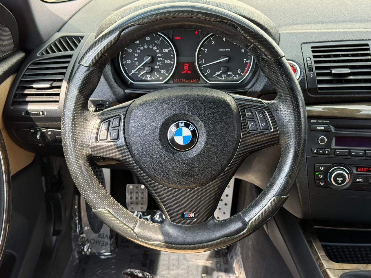 BMW 1-Series  2010