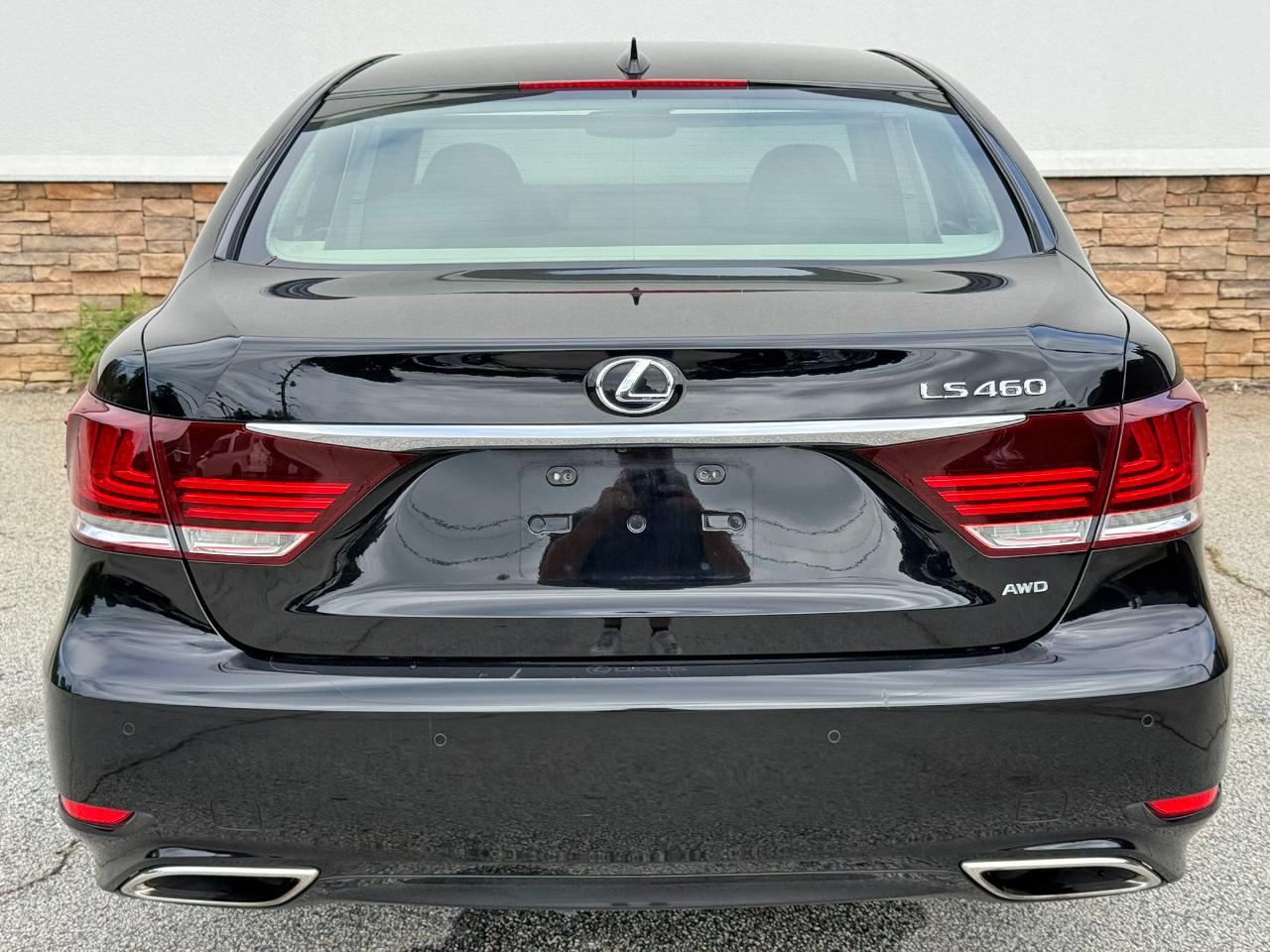 Lexus LS 460 Luxury Sedan AWD 2014